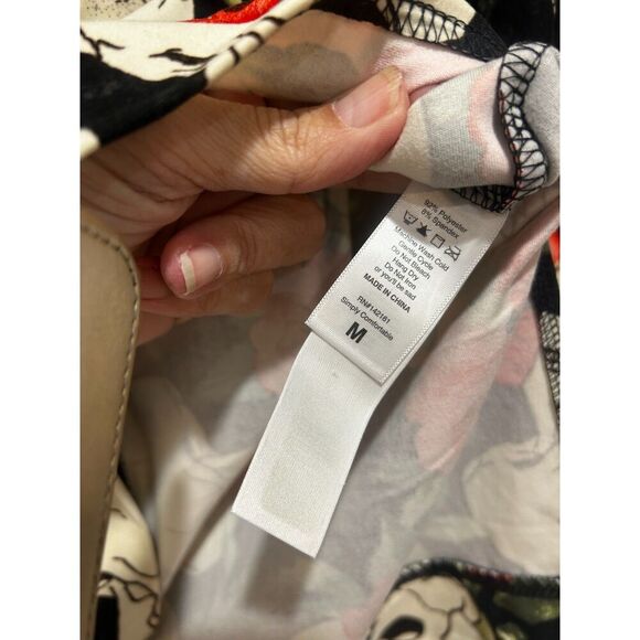 LuLaRoe Eliza Black Hoodie Halloween Dipped Skulls & Rose NWT Medium women - Picture 4 of 4